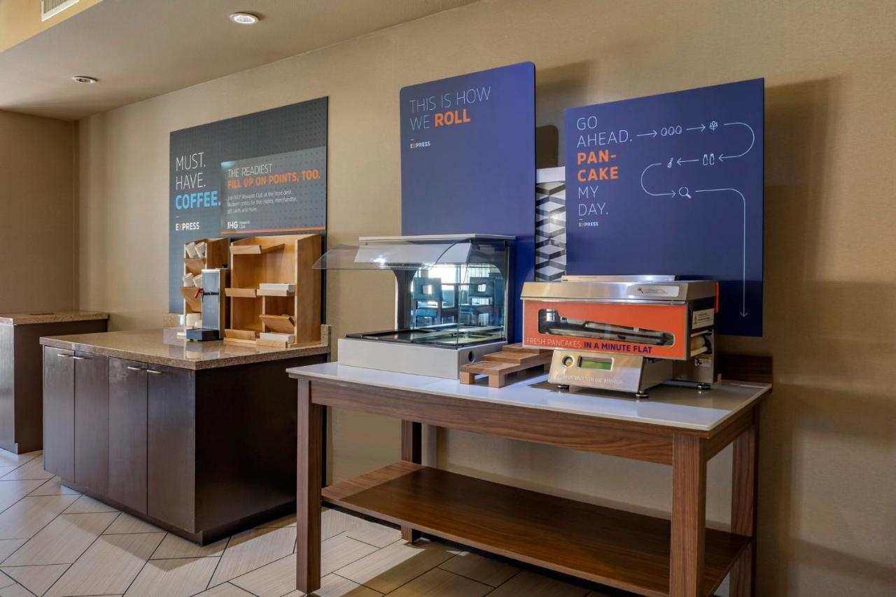 Holiday Inn Express & Suites Indio - Coachella Valley By Ihg Екстер'єр фото